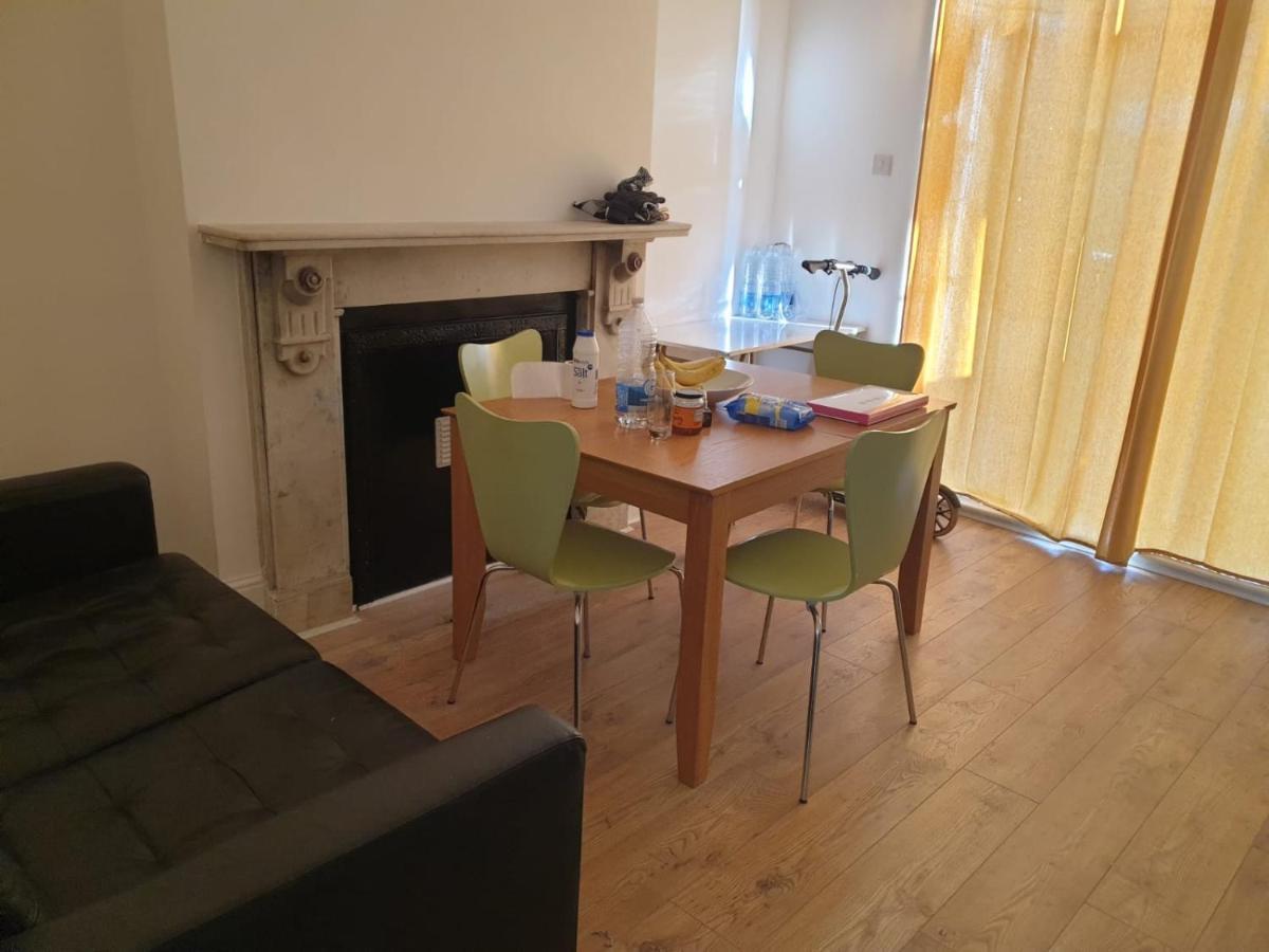 Apartamento Burney Tomar House Croydon Exterior foto