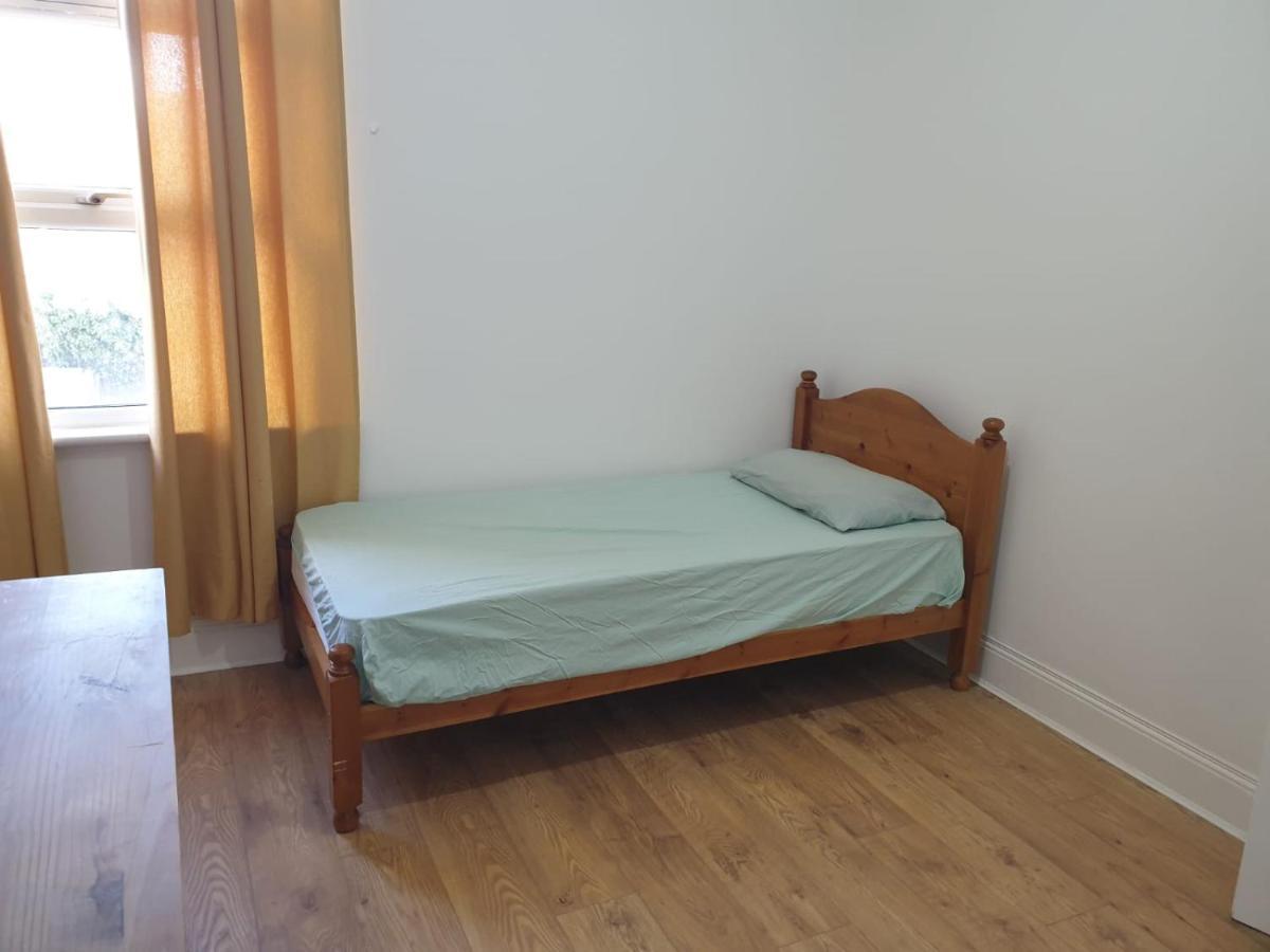 Apartamento Burney Tomar House Croydon Exterior foto