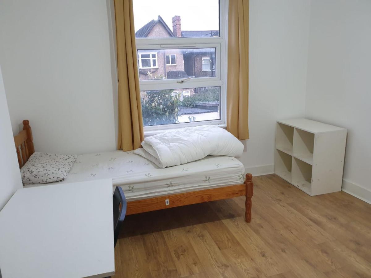 Apartamento Burney Tomar House Croydon Exterior foto